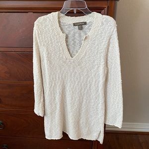 Tommy Bahama v-neck off-white/light cream sweater.  Size XS.